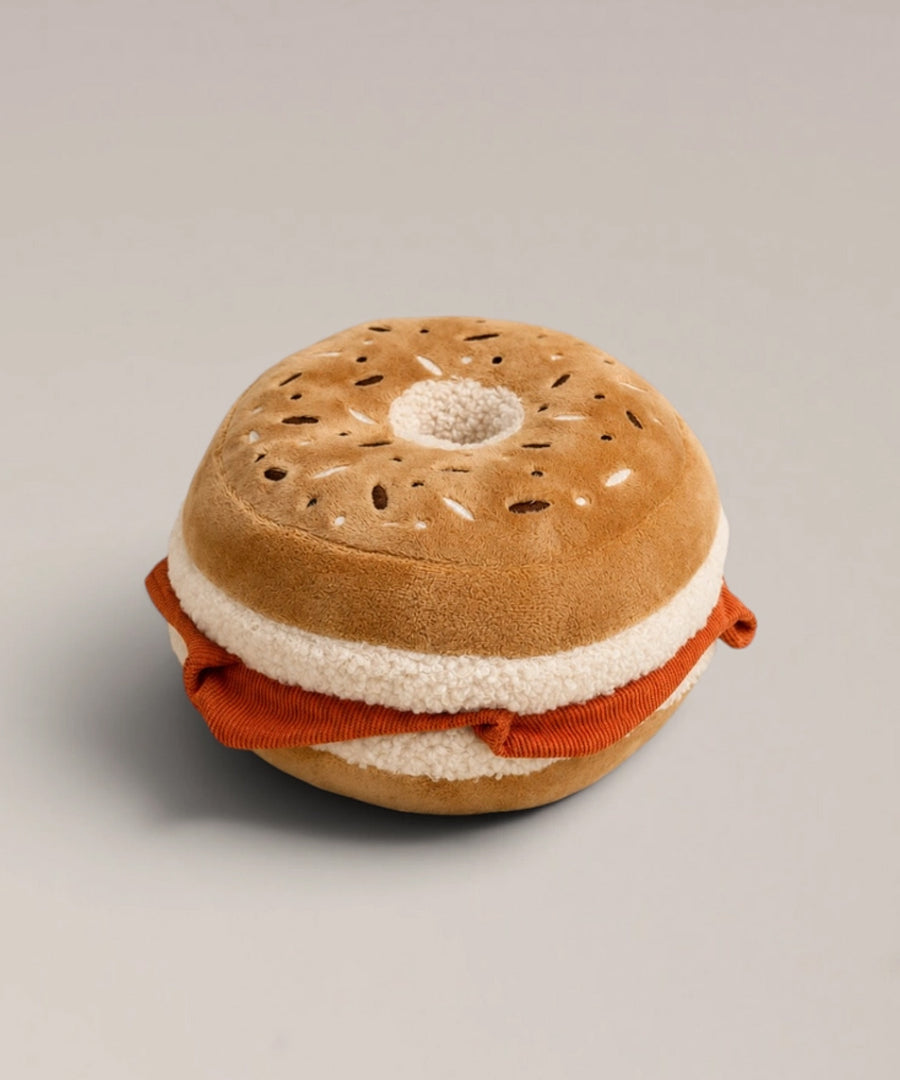 By-teddy-peluche-pour-chien-design-Salmon-Cream-Cheese-Bagel