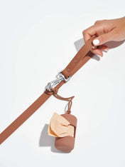 Wild-one-accessoire-chien-design-porte-sac-a-dejection-cacao
