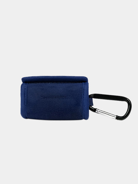 Charlie_s-Backyard-distributeur-sac-a-dejection-pour-chien-bleu
